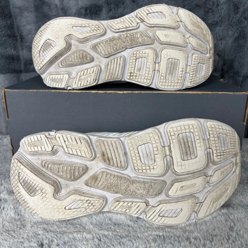 Hoka One One Bondi 7 Womens 7.5 Running Shoes White White 1110519 WWH Sneaker